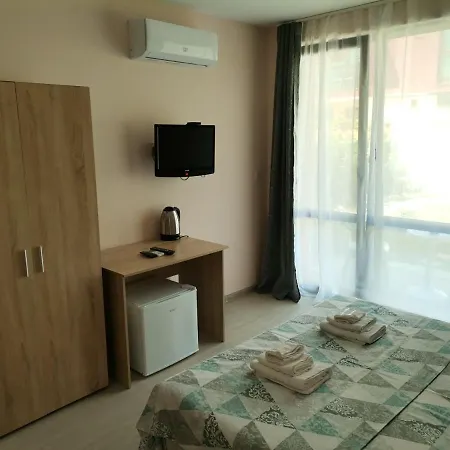 Pensiune Homeline Kazakovi 4*