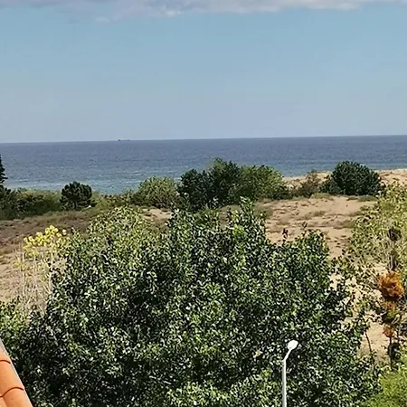 Homeline Kazakovi בית הארחה נסבר